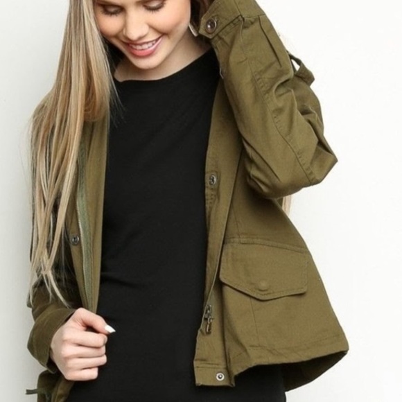 Brandy Melville Army Green Hailey Jacket - Picture 2 of 4